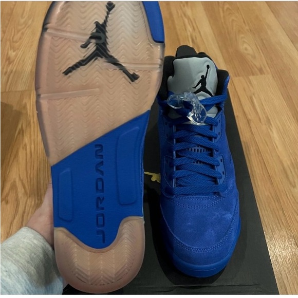 Air Jordan 5 Retro "Blue Suede" DS - Picture 2 of 4
